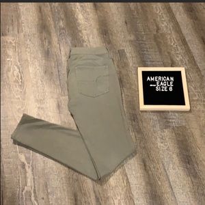American Eagle Outfitters Size 6 Women’s